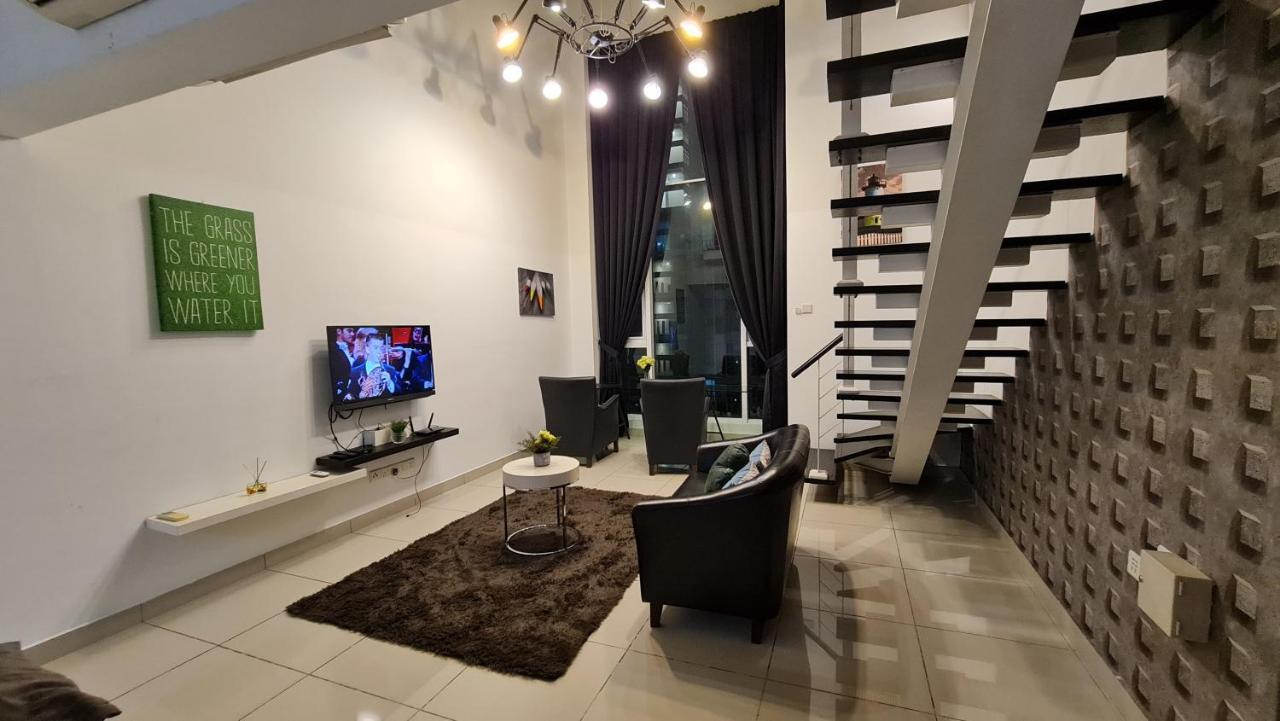 Premium 5Star Resort Suite Mid Valley Kl Sunway By Stayz Suites With Shopping Complex كوالالمبور المظهر الخارجي الصورة