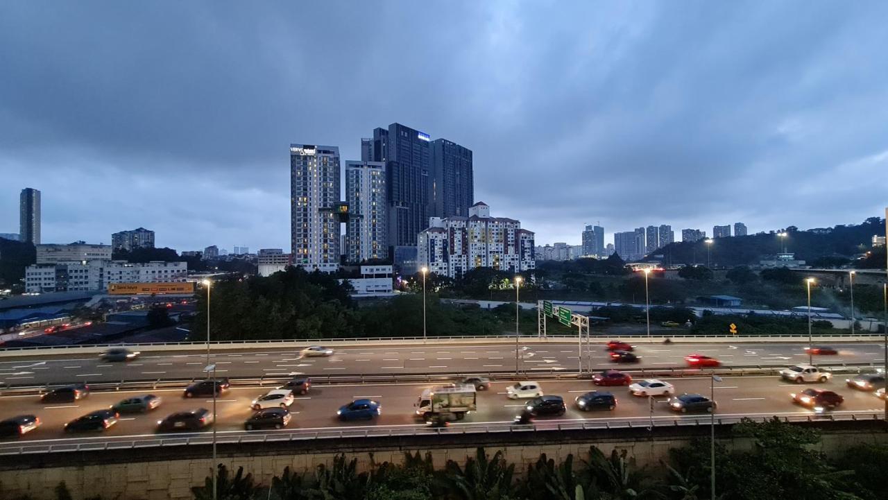 Premium 5Star Resort Suite Mid Valley Kl Sunway By Stayz Suites With Shopping Complex كوالالمبور المظهر الخارجي الصورة